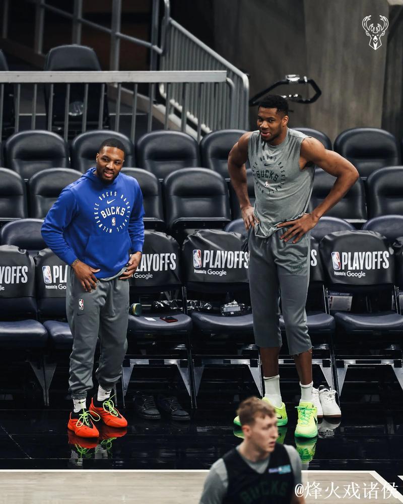 利拉德联手字母哥狂揽63分，三球50分难救主，雄鹿力克黄蜂喜迎4连胜